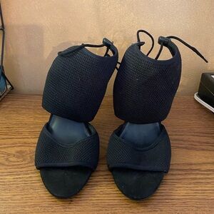 High Heels Size 8.5 - Call It Spring